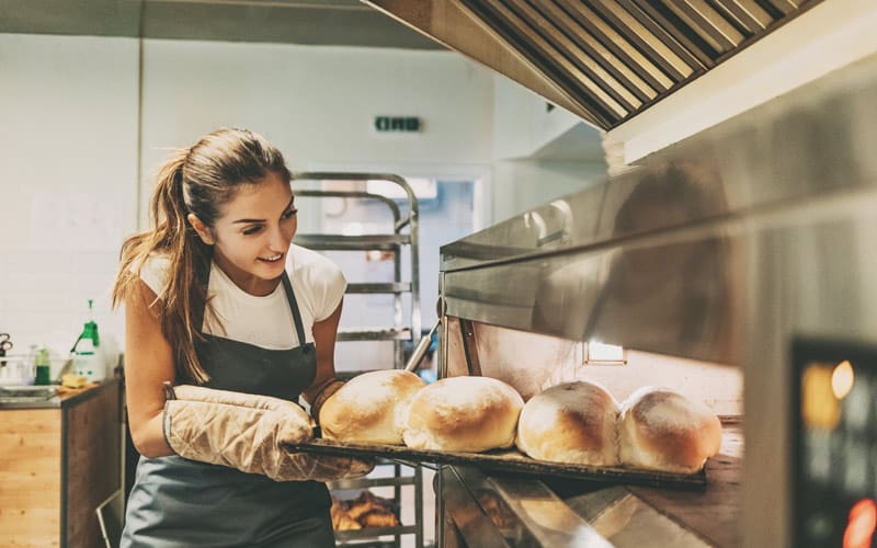 
				Gå på kurs och lär dig hur du gör affär av din bakning. Foto: Getty Images		